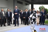 在浙江，武契奇谈论了三件事
